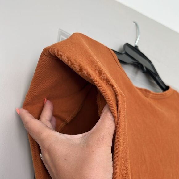 L*Space • Jesse Amber padded shoulder dress - Picture 10 of 10